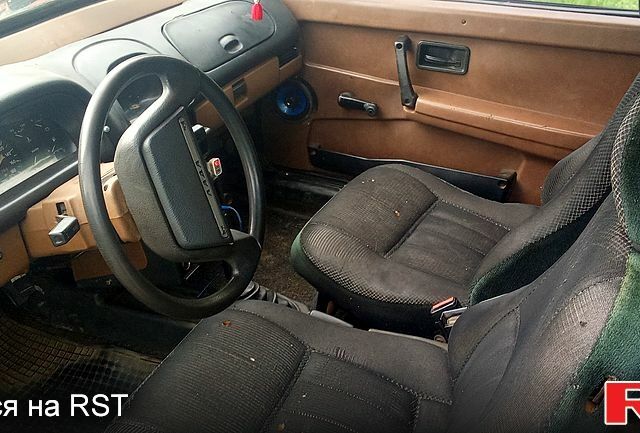 Красный ВАЗ 2108, объемом двигателя 1.3 л и пробегом 0 тыс. км за 800 $, фото 2 на Automoto.ua