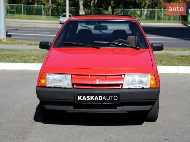 Красный ВАЗ 2108, объемом двигателя 1.3 л и пробегом 55 тыс. км за 2100 $, фото 1 на Automoto.ua