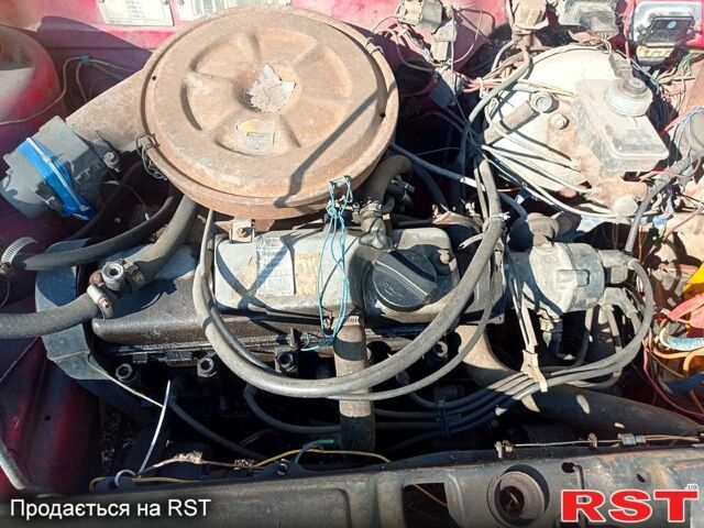 Красный ВАЗ 2108, объемом двигателя 1.5 л и пробегом 350 тыс. км за 350 $, фото 1 на Automoto.ua