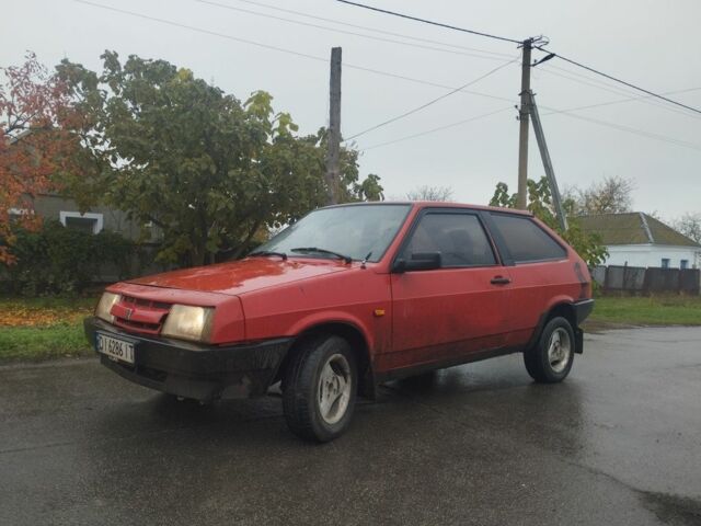 Красный ВАЗ 2108, объемом двигателя 1.3 л и пробегом 111 тыс. км за 834 $, фото 1 на Automoto.ua