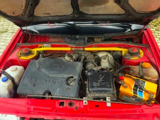 Красный ВАЗ 2108, объемом двигателя 1.5 л и пробегом 100 тыс. км за 2100 $, фото 4 на Automoto.ua