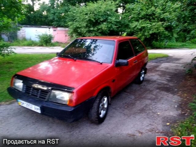 Красный ВАЗ 2108, объемом двигателя 1.3 л и пробегом 222 тыс. км за 700 $, фото 1 на Automoto.ua