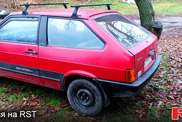 Красный ВАЗ 2108, объемом двигателя 1.3 л и пробегом 0 тыс. км за 1300 $, фото 3 на Automoto.ua