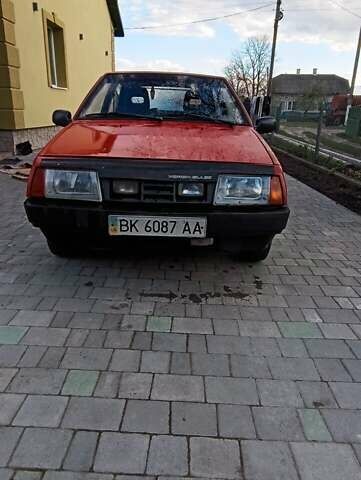 Красный ВАЗ 2108, объемом двигателя 1.3 л и пробегом 310 тыс. км за 850 $, фото 6 на Automoto.ua