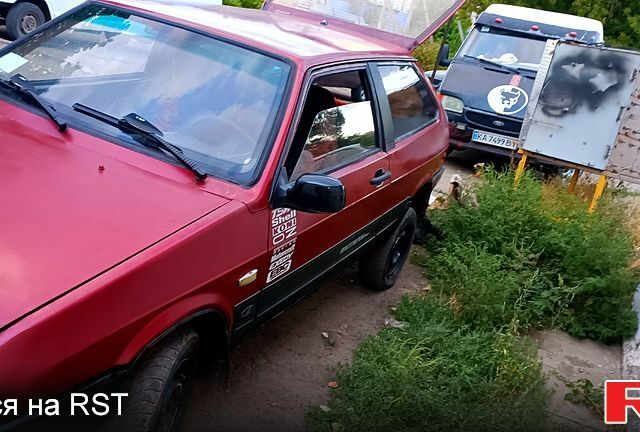 Красный ВАЗ 2108, объемом двигателя 1.5 л и пробегом 0 тыс. км за 750 $, фото 4 на Automoto.ua