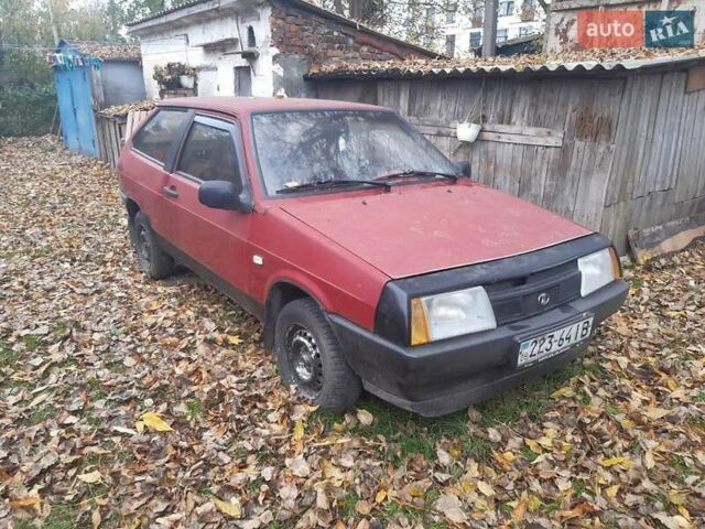 Красный ВАЗ 2108, объемом двигателя 1.5 л и пробегом 500 тыс. км за 600 $, фото 2 на Automoto.ua