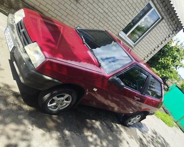 Красный ВАЗ 2108, объемом двигателя 1.3 л и пробегом 150 тыс. км за 1200 $, фото 2 на Automoto.ua