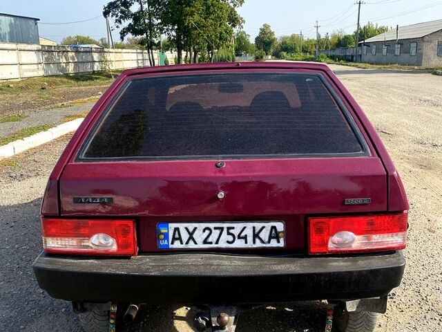 Красный ВАЗ 2108, объемом двигателя 1.1 л и пробегом 230 тыс. км за 1100 $, фото 2 на Automoto.ua