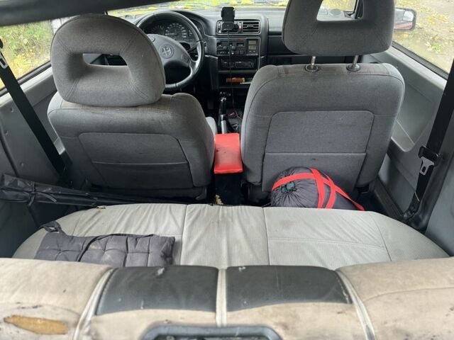 ВАЗ 2108 1989 у Львові на Automoto.ua Червоний ВАЗ 2108, об'ємом двигуна 1.3 л та пробігом 317 тис. км за 900 $, фото 8 на Automoto.ua