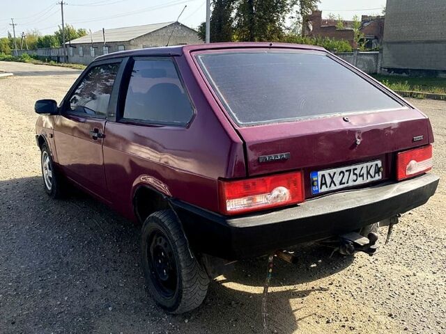 Красный ВАЗ 2108, объемом двигателя 1.1 л и пробегом 230 тыс. км за 1100 $, фото 3 на Automoto.ua