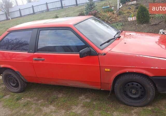 Красный ВАЗ 2108, объемом двигателя 1.1 л и пробегом 250 тыс. км за 900 $, фото 3 на Automoto.ua