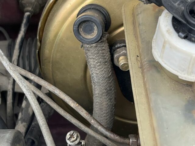 ВАЗ 2108 1989 у Львові на Automoto.ua Червоний ВАЗ 2108, об'ємом двигуна 1.3 л та пробігом 317 тис. км за 900 $, фото 14 на Automoto.ua