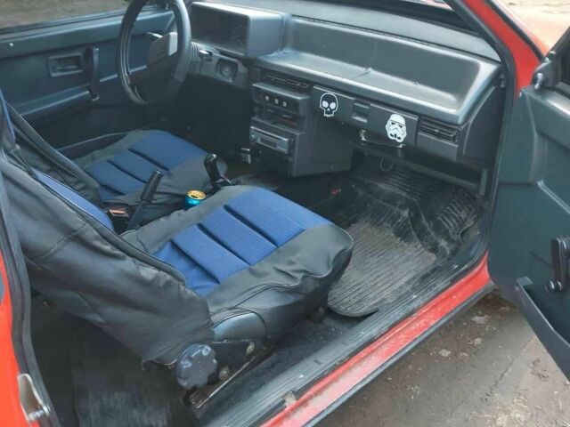 Красный ВАЗ 2108, объемом двигателя 1.1 л и пробегом 1 тыс. км за 800 $, фото 5 на Automoto.ua