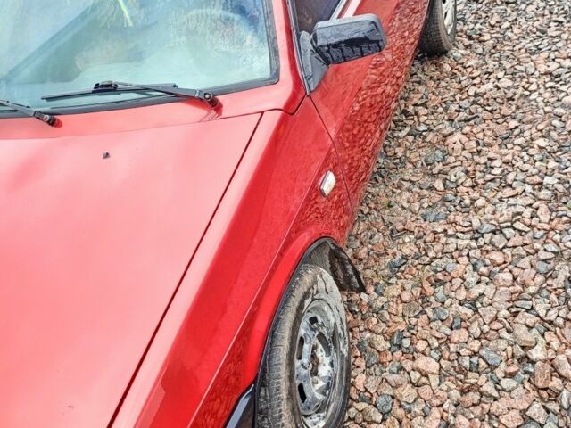 Красный ВАЗ 2108, объемом двигателя 1 л и пробегом 1 тыс. км за 950 $, фото 2 на Automoto.ua