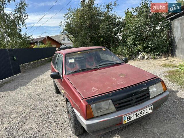 Красный ВАЗ 2108, объемом двигателя 1.3 л и пробегом 200 тыс. км за 500 $, фото 1 на Automoto.ua