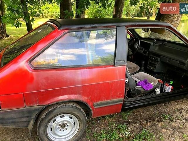 Красный ВАЗ 2108, объемом двигателя 1.3 л и пробегом 200 тыс. км за 400 $, фото 2 на Automoto.ua