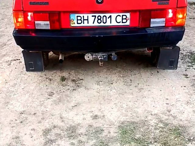 Красный ВАЗ 2108, объемом двигателя 1.3 л и пробегом 100 тыс. км за 1300 $, фото 2 на Automoto.ua