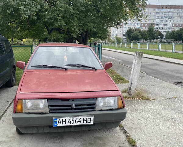 Красный ВАЗ 2108, объемом двигателя 1.29 л и пробегом 120 тыс. км за 750 $, фото 2 на Automoto.ua