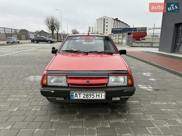 Красный ВАЗ 2108, объемом двигателя 1.5 л и пробегом 100 тыс. км за 950 $, фото 3 на Automoto.ua