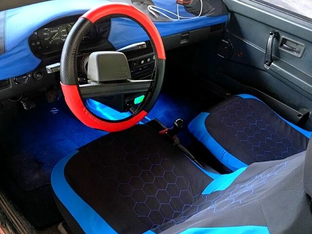 Красный ВАЗ 2108, объемом двигателя 1.3 л и пробегом 0 тыс. км за 700 $, фото 5 на Automoto.ua