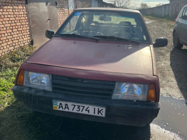 Красный ВАЗ 2108, объемом двигателя 1.3 л и пробегом 290 тыс. км за 1306 $, фото 2 на Automoto.ua