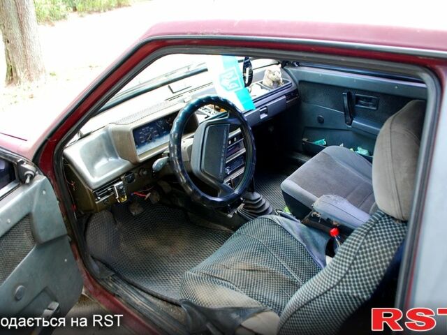 Красный ВАЗ 2108, объемом двигателя 1.5 л и пробегом 90 тыс. км за 900 $, фото 6 на Automoto.ua