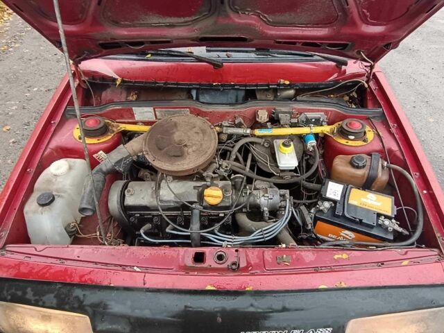 Красный ВАЗ 2108, объемом двигателя 1.3 л и пробегом 250 тыс. км за 900 $, фото 4 на Automoto.ua