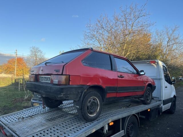 ВАЗ 2108 1990 в Фастове на Automoto.ua Красный ВАЗ 2108, объемом двигателя 0 л и пробегом 111 тыс. км за 450 $, фото 2 на Automoto.ua