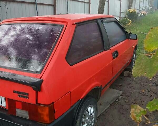 Красный ВАЗ 2108, объемом двигателя 1.3 л и пробегом 175 тыс. км за 800 $, фото 2 на Automoto.ua