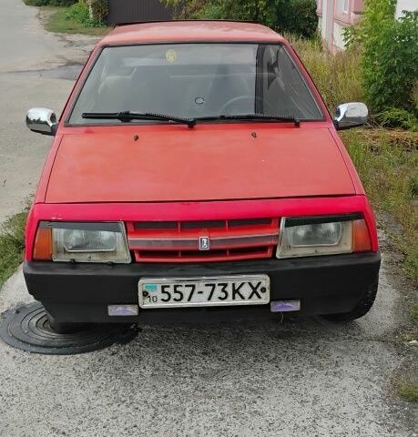 Красный ВАЗ 2108, объемом двигателя 2 л и пробегом 200 тыс. км за 436 $, фото 4 на Automoto.ua