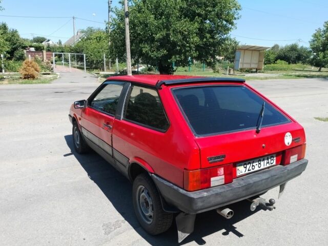 Красный ВАЗ 2108, объемом двигателя 6 л и пробегом 111 тыс. км за 1100 $, фото 2 на Automoto.ua