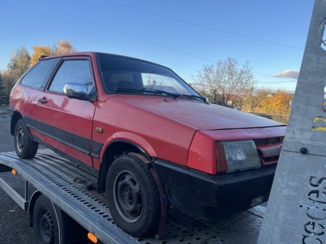 ВАЗ 2108 1990 в Фастове на Automoto.ua Красный ВАЗ 2108, объемом двигателя 0 л и пробегом 111 тыс. км за 450 $, фото 1 на Automoto.ua