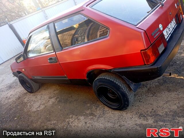 Красный ВАЗ 2108, объемом двигателя 1.3 л и пробегом 198 тыс. км за 625 $, фото 1 на Automoto.ua