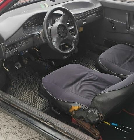 Красный ВАЗ 2108, объемом двигателя 2 л и пробегом 200 тыс. км за 436 $, фото 8 на Automoto.ua