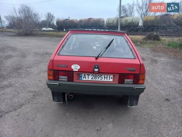 Красный ВАЗ 2108, объемом двигателя 1.5 л и пробегом 100 тыс. км за 1200 $, фото 5 на Automoto.ua