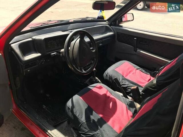 ВАЗ 2108 1990 у Запоріжжя на Automoto.ua Червоний ВАЗ 2108, об'ємом двигуна 1.5 л та пробігом 200 тис. км за 1500 $, фото 5 на Automoto.ua