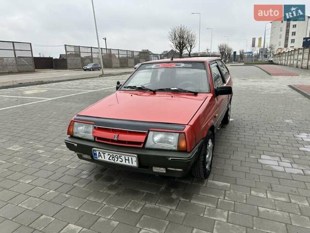 Красный ВАЗ 2108, объемом двигателя 1.5 л и пробегом 100 тыс. км за 999 $, фото 2 на Automoto.ua