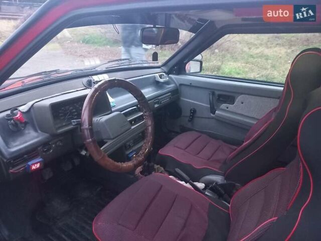 Красный ВАЗ 2108, объемом двигателя 1.5 л и пробегом 100 тыс. км за 1200 $, фото 6 на Automoto.ua