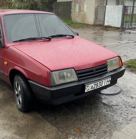 ВАЗ 2108 1990 в Жовкве на Automoto.ua Красный ВАЗ 2108, объемом двигателя 1.5 л и пробегом 300 тыс. км за 750 $, фото 2 на Automoto.ua