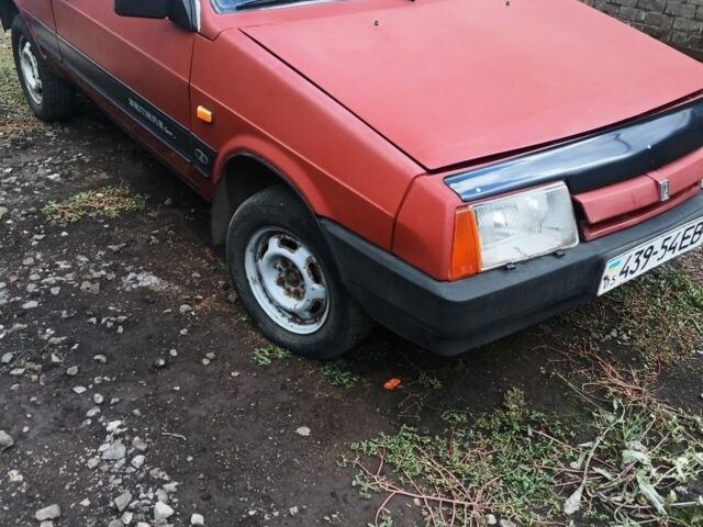 Красный ВАЗ 2108, объемом двигателя 1.3 л и пробегом 200 тыс. км за 1038 $, фото 4 на Automoto.ua