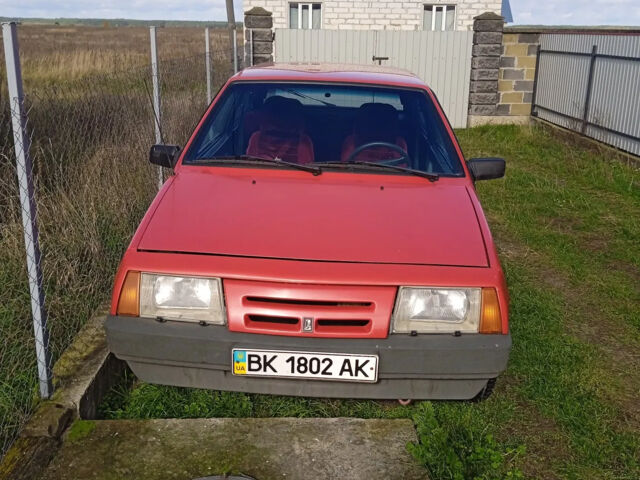Красный ВАЗ 2108, объемом двигателя 1.3 л и пробегом 176 тыс. км за 1000 $, фото 2 на Automoto.ua