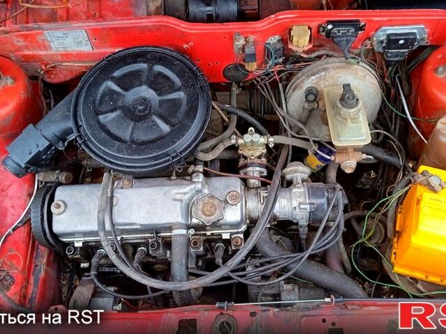 Красный ВАЗ 2108, объемом двигателя 1.5 л и пробегом 160 тыс. км за 950 $, фото 5 на Automoto.ua