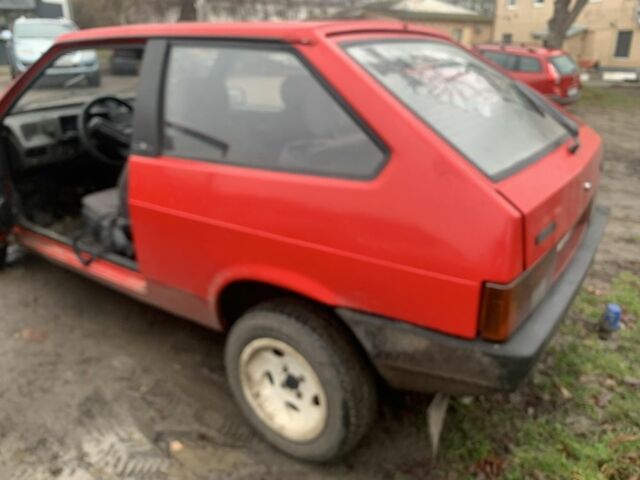 Красный ВАЗ 2108, объемом двигателя 1.1 л и пробегом 2 тыс. км за 1064 $, фото 4 на Automoto.ua