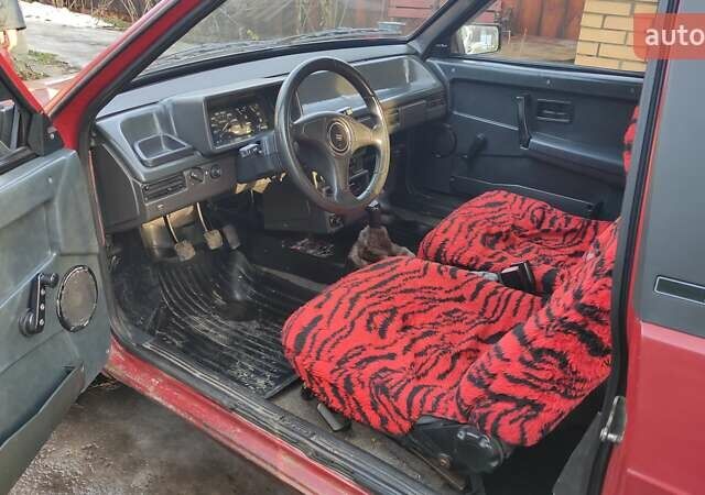 Красный ВАЗ 2108, объемом двигателя 0 л и пробегом 250 тыс. км за 1050 $, фото 4 на Automoto.ua