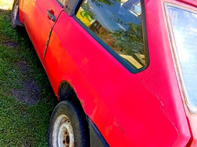 Красный ВАЗ 2108, объемом двигателя 1.3 л и пробегом 200 тыс. км за 500 $, фото 1 на Automoto.ua