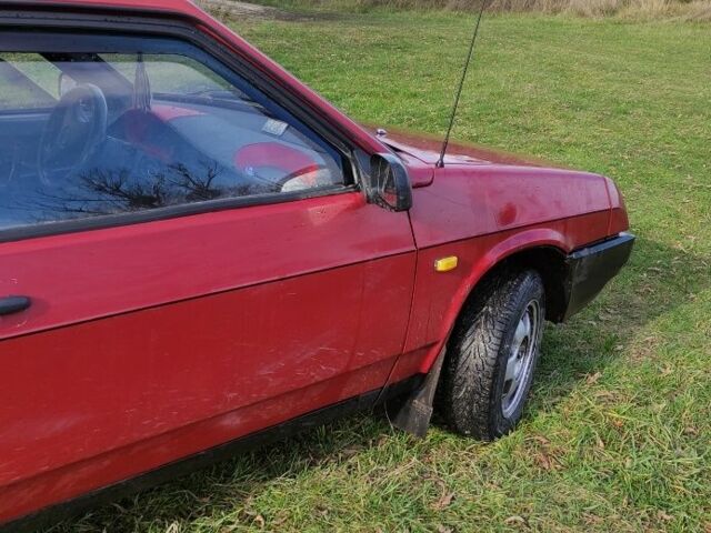 ВАЗ 2108 1991 в Гадяче на Automoto.ua Красный ВАЗ 2108, объемом двигателя 1.3 л и пробегом 323 тыс. км за 1072 $, фото 1 на Automoto.ua