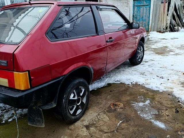 Червоний ВАЗ 2108, об'ємом двигуна 1.5 л та пробігом 288 тис. км за 1150 $, фото 4 на Automoto.ua
