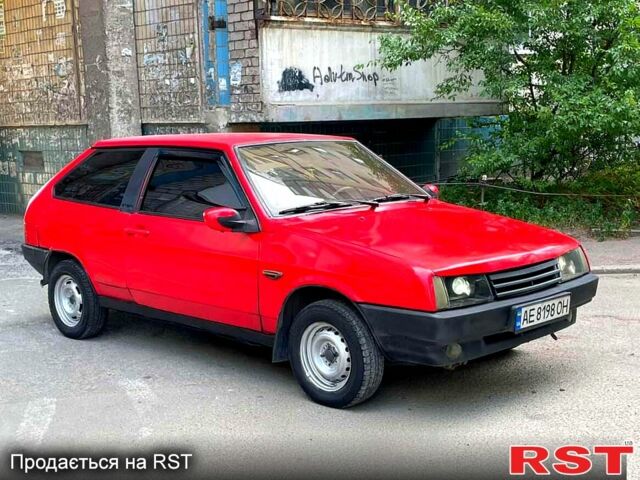 Красный ВАЗ 2108, объемом двигателя 1.5 л и пробегом 145 тыс. км за 1075 $, фото 1 на Automoto.ua