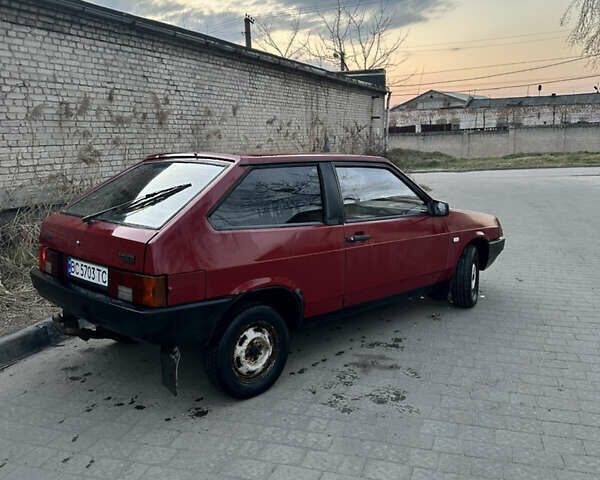 Красный ВАЗ 2108, объемом двигателя 1.5 л и пробегом 300 тыс. км за 1000 $, фото 4 на Automoto.ua