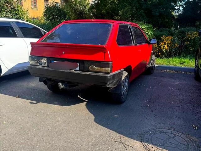 Красный ВАЗ 2108, объемом двигателя 1.5 л и пробегом 300 тыс. км за 600 $, фото 5 на Automoto.ua